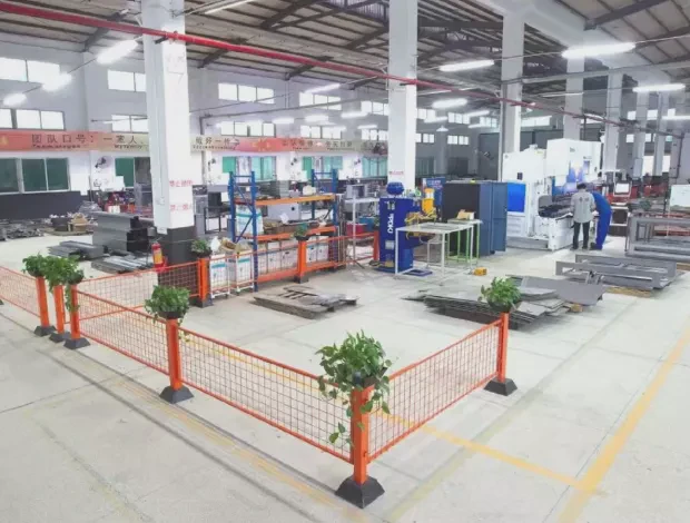 Pabrik OUYUAN - Lini Produksi Mesin Cuci Helm Otomatis